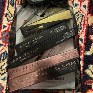 Anastasia Beverly Hills Natural And Polished Deluxe Brow Set Dark Brown/ Ebony